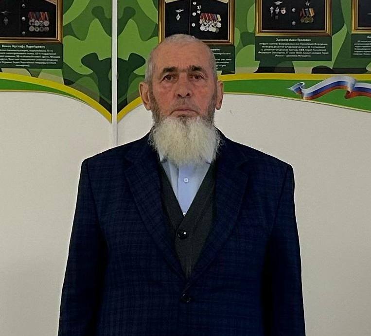 Евлоев Хасан Ярычевич.